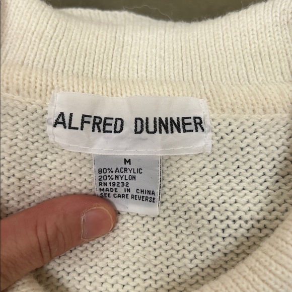 Vintage cool sweater offwhite/cream size medium - Picture 3 of 3